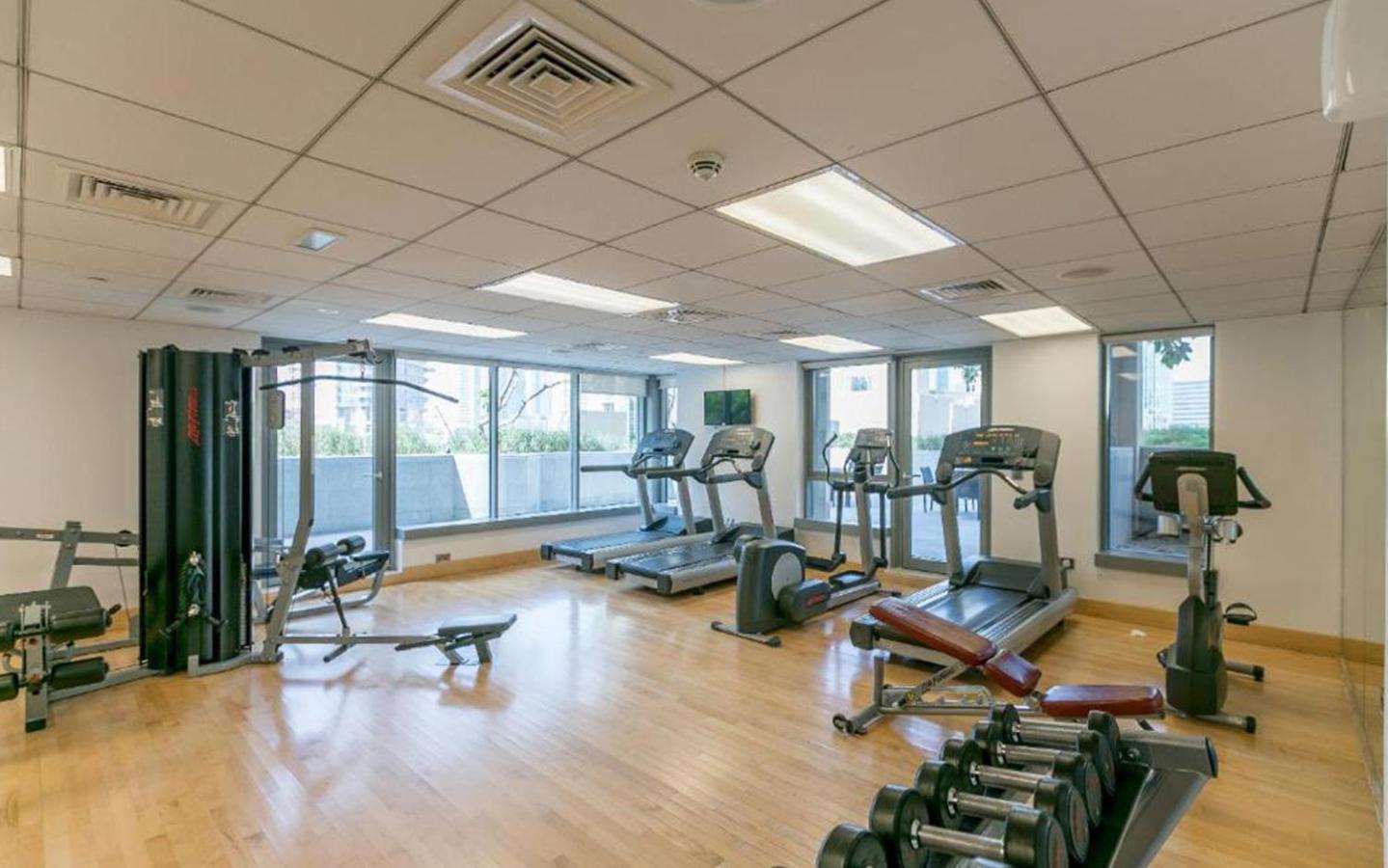 Dream - With Private Terrace, 29 Boulevard Downtown