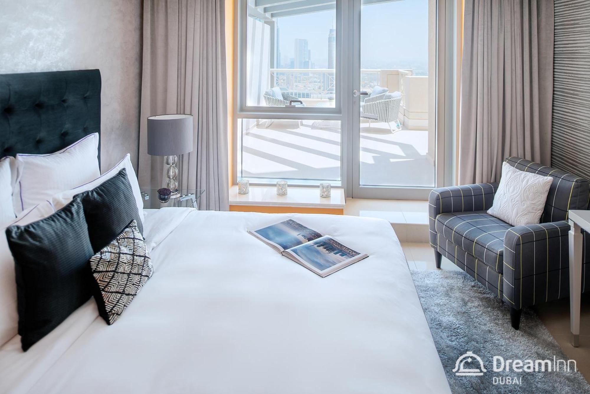 Dream - With Private Terrace, 29 Boulevard Downtown * Dubaï